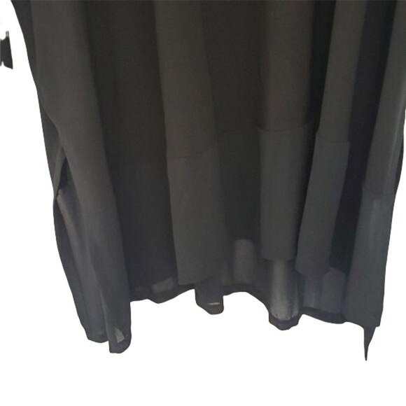 Marallis |  Classic Black Blouse - Picture 6 of 7